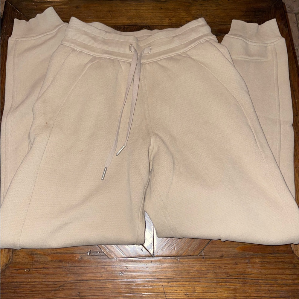 Lululemon sweats